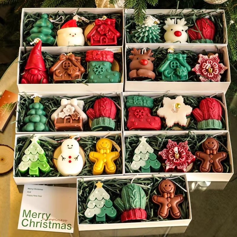 Home Fragrance Gift Set - ชุดเทียนหอมคริสต์มาสทำมือ 3 ชิ้น ลายซานต้า มนุษย์หิมะ กวางเรนเดียร์
