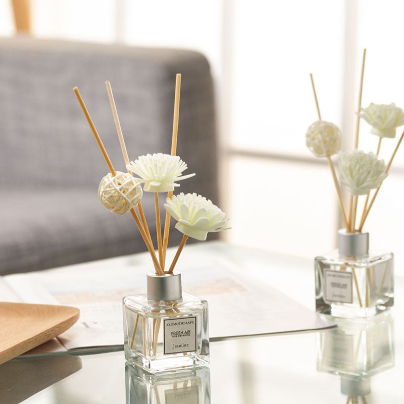 น้ำมันหอมระเหยอโรมาเธอราพี 50  - Home Fragrance Jasmine & Yuzu Porcelain Diffuser บทวิจารณ์และราคา