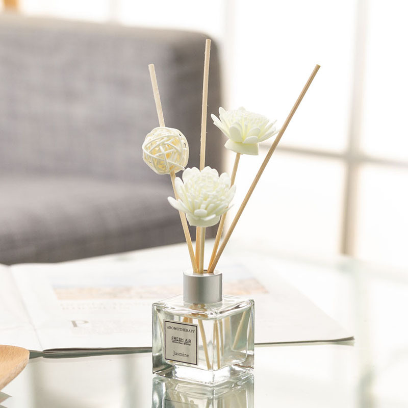 น้ำมันหอมระเหยอโรมาเธอราพี 50  - Home Fragrance Jasmine & Yuzu Porcelain Diffuser บทวิจารณ์และราคา